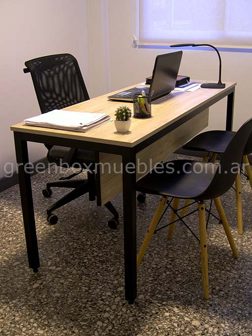 Escritorios de oficina estilo industrial
