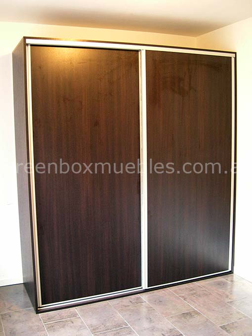 Placard con puertas corredizas